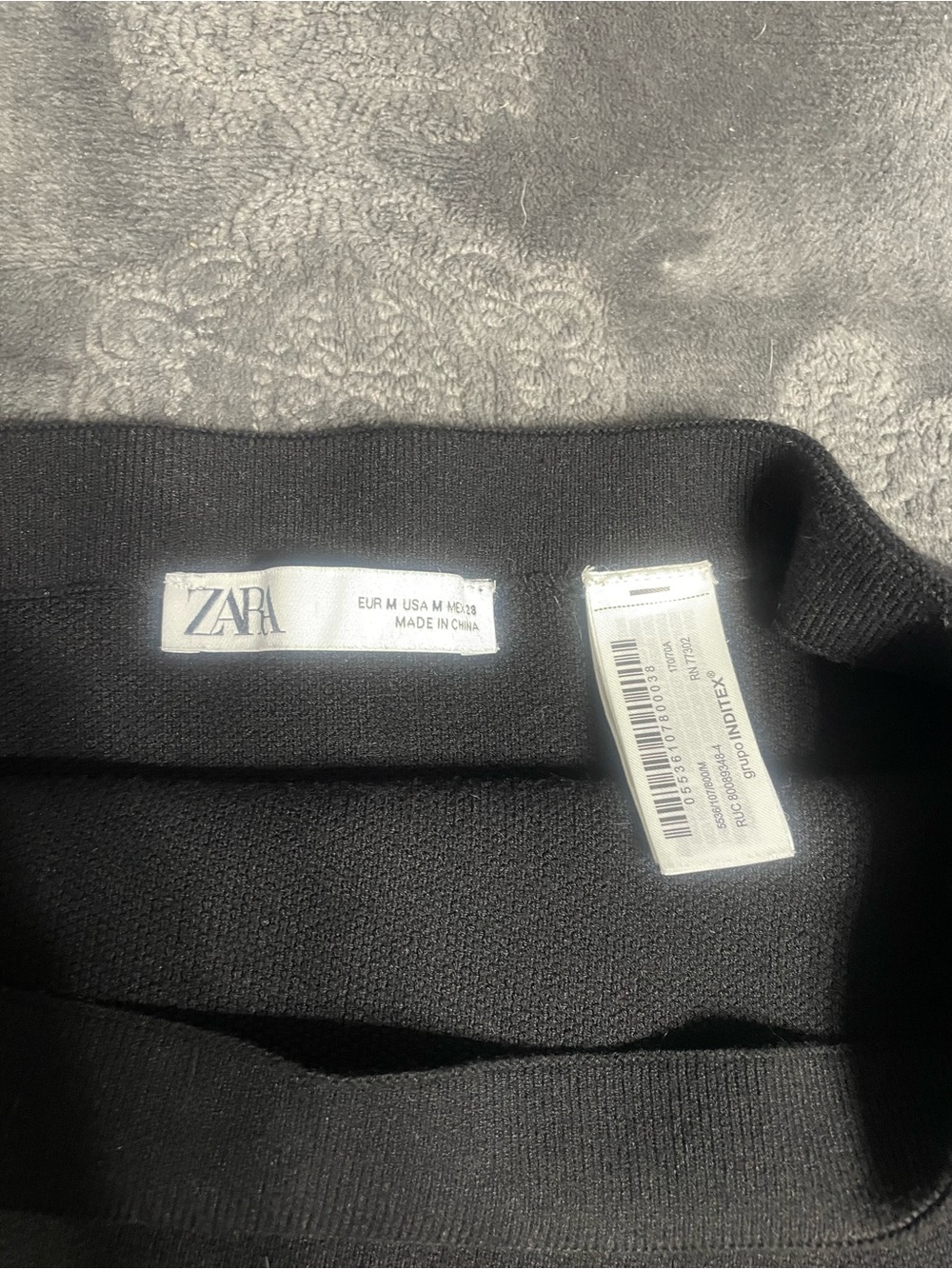 Zara Black Knit Midi Pencil Skirt – Size Medium – High Waist - Picture 4 of 7